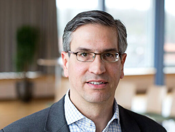 gls-bank-nachhaltigkeitsbericht-2022-branchenkoordination-erneuerbare-energien-christian-marcks Christian Marcks, Branchenkoordinator Erneuerbare Energien
